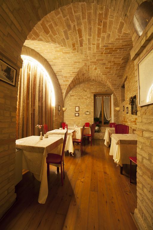 La Luma Hotel Montecosaro  Екстер'єр фото