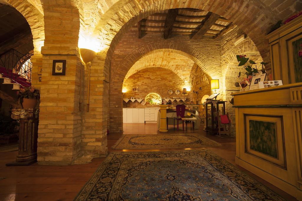 La Luma Hotel Montecosaro  Екстер'єр фото