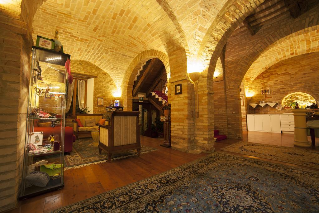 La Luma Hotel Montecosaro  Екстер'єр фото