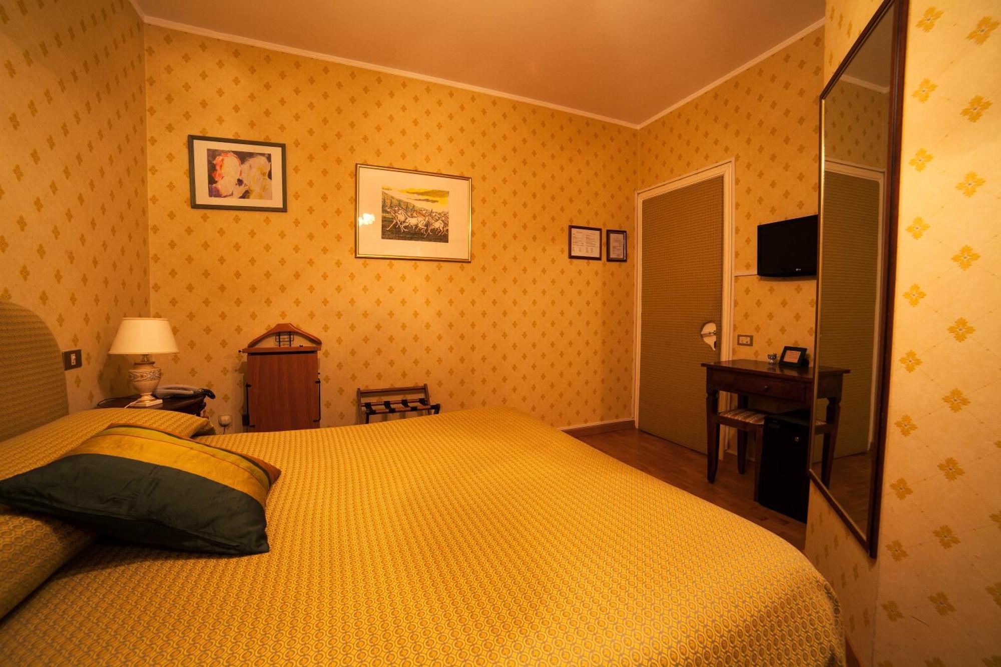 La Luma Hotel Montecosaro  Екстер'єр фото