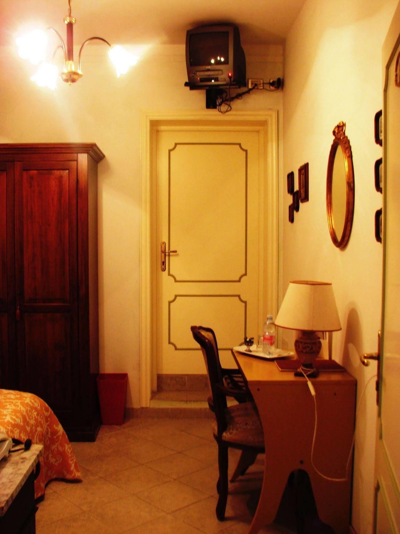 La Luma Hotel Montecosaro  Екстер'єр фото