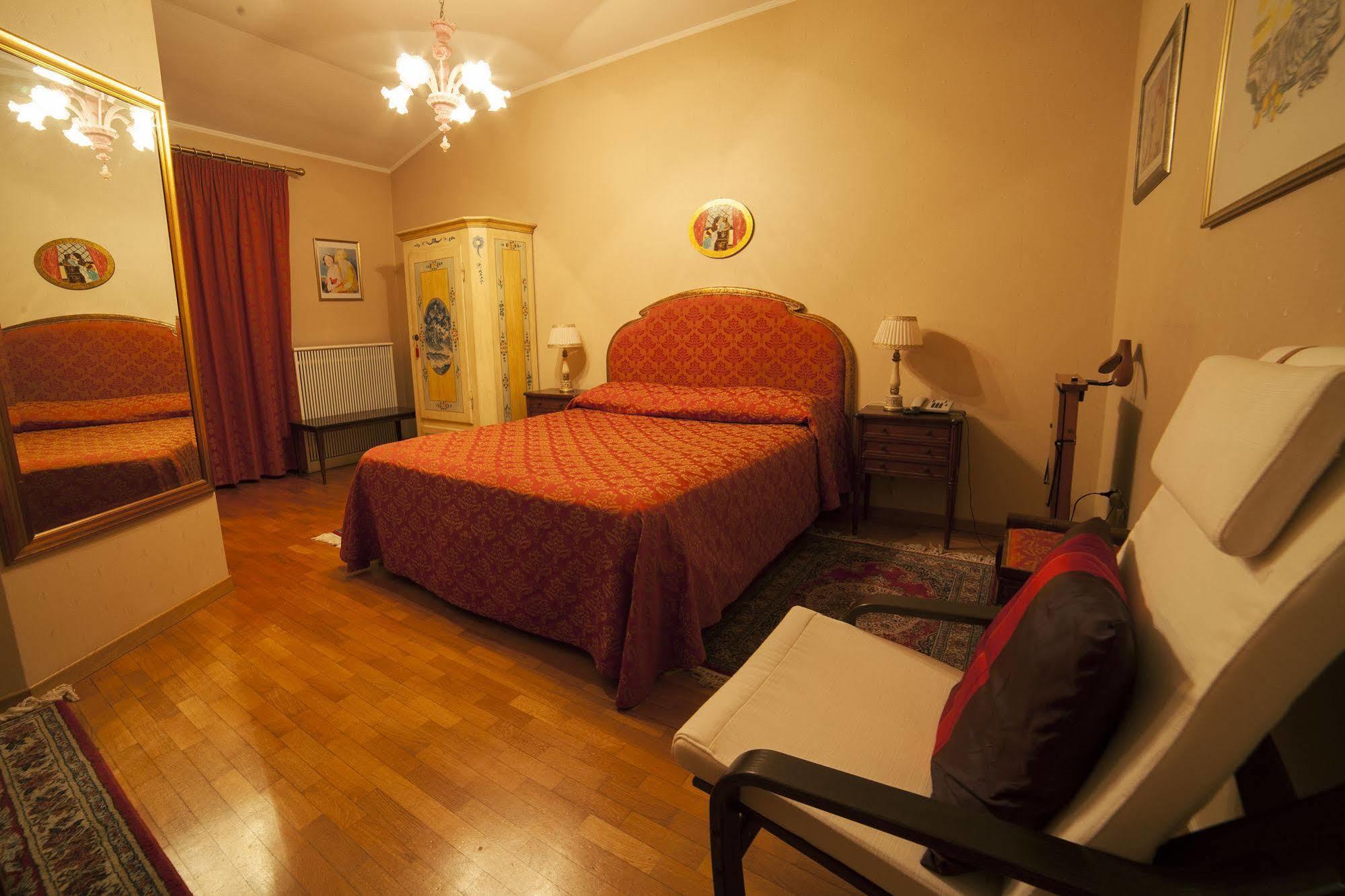 La Luma Hotel Montecosaro  Екстер'єр фото