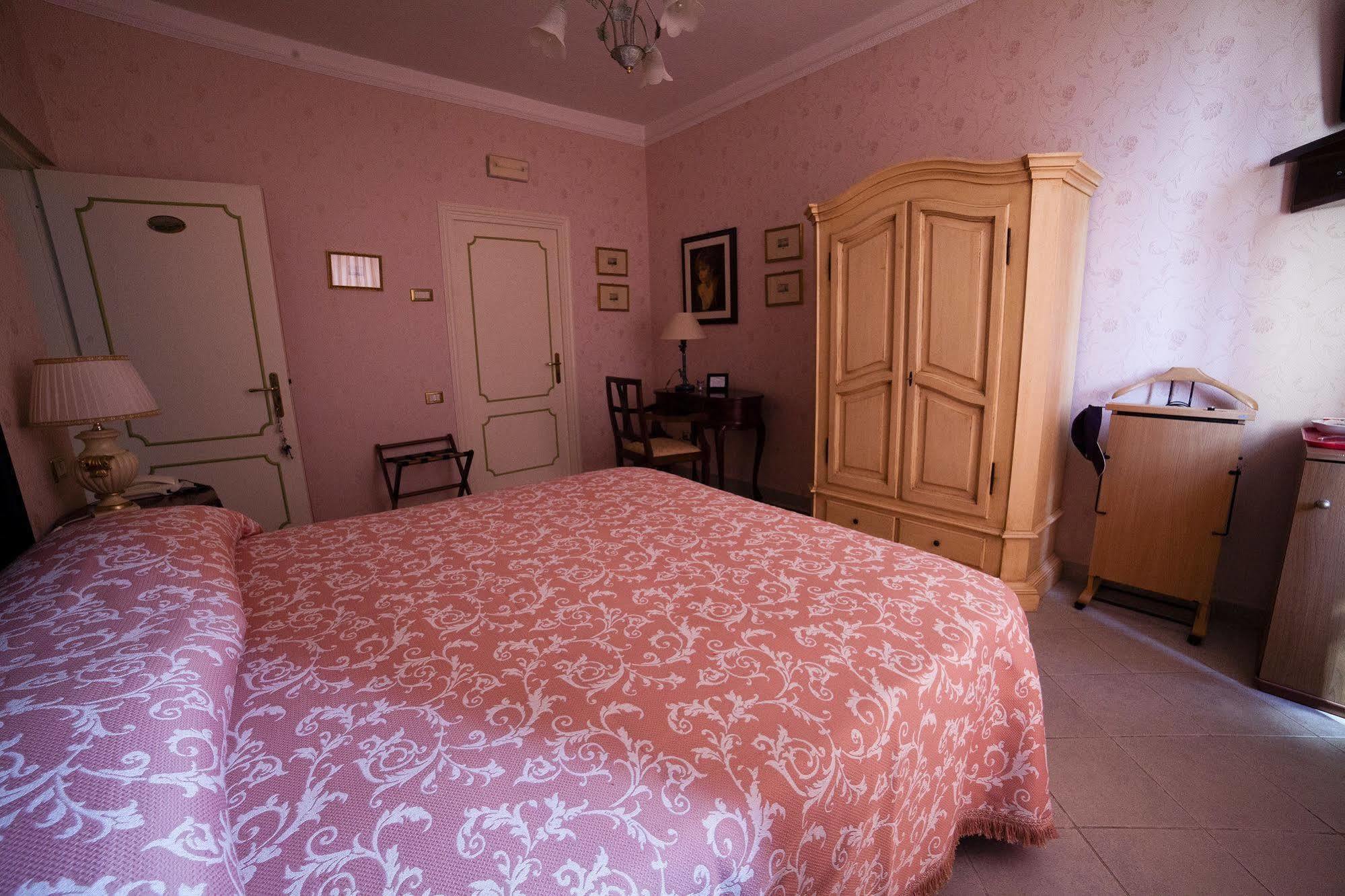 La Luma Hotel Montecosaro  Екстер'єр фото
